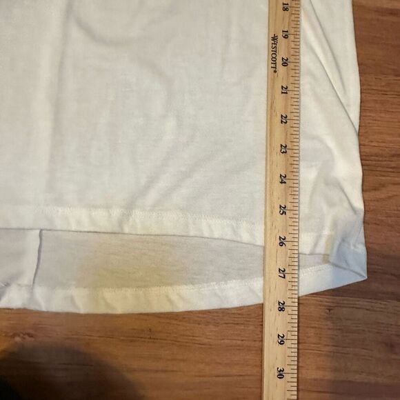 T-shirts V-neck short sleeve - Peace and Pearls, Justify - women’s size XL - Picture 11 of 16